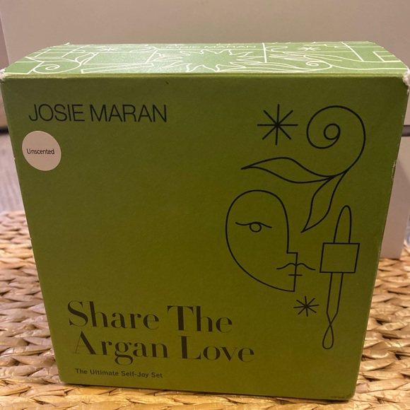 Josie Marie self joy set scrub, sugar scrub and whipped body butter - Picture 2 of 9